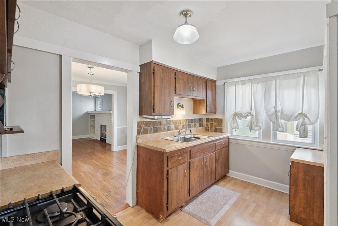 1207 Granger Ave - Photo 9